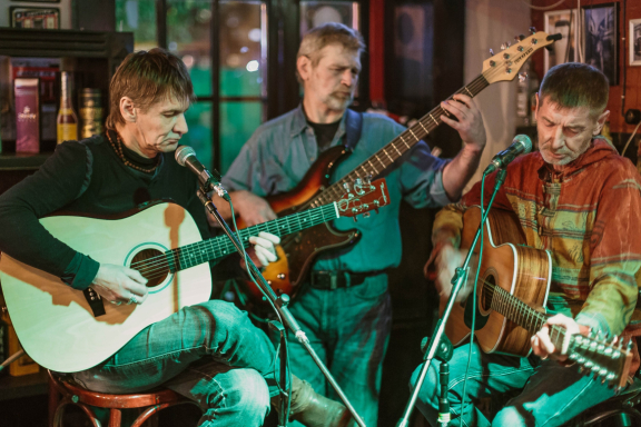 «Акустическая крыша» и Сергей Пугачев