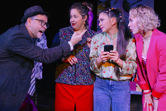 Салон красоты, или о чем говорят женщины + интермедия