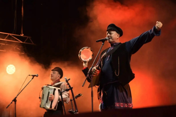 Люди дорогие. Михаил Кириллов, Музыкальная народная дружина, Красноярский филармонический русский оркестр им. А.Ю. Бардина