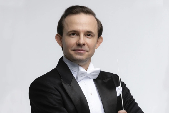 Чайковский. Зимние грёзы. Красноярский академический симфонический оркестр. Дирижер Михаил Мосенков