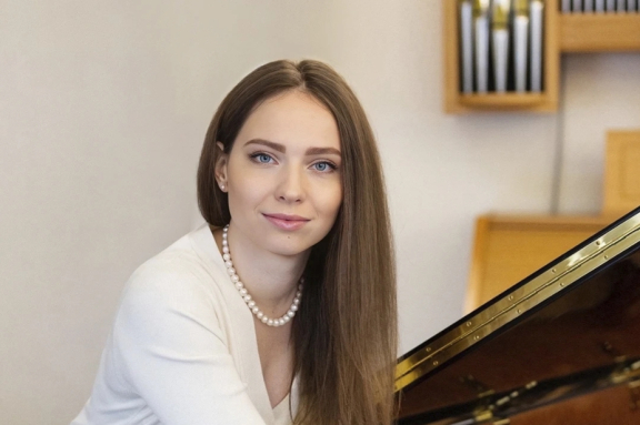 Ольга Черкашина (фортепиано, г. Санкт-Петербург)