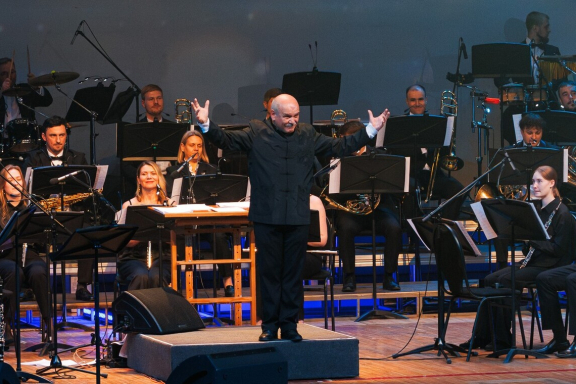 Караоке с оркестром. Красноярский духовой оркестр