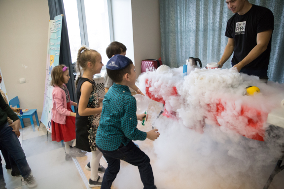 Эксперимент-шоу «Азот» + Две выставки!