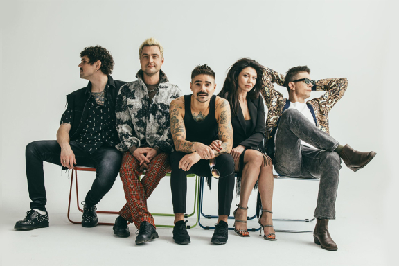 The Hatters &lpar;&SHcy;&lcy;&yacy;&pcy;&ncy;&icy;&kcy;&icy;&rpar;