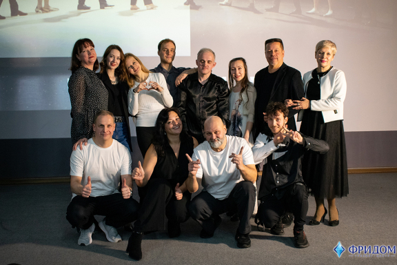 &Scy;&pcy;&iecy;&kcy;&tcy;&acy;&kcy;&lcy;&softcy; &laquo;&CHcy;&iecy;&rcy;&ncy;&ocy;&iecy; &icy;&lcy;&icy; &bcy;&iecy;&lcy;&ocy;&iecy;&quest;&raquo;