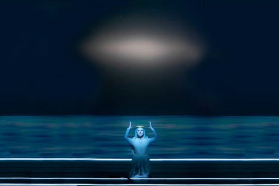 Кино в театре: Мессия