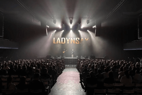 &Acy;&ncy;&acy;&scy;&tcy;&acy;&scy;&icy;&yacy; &Vcy;&ycy;&scy;&ocy;&tscy;&kcy;&acy;&yacy; LADYNSAX